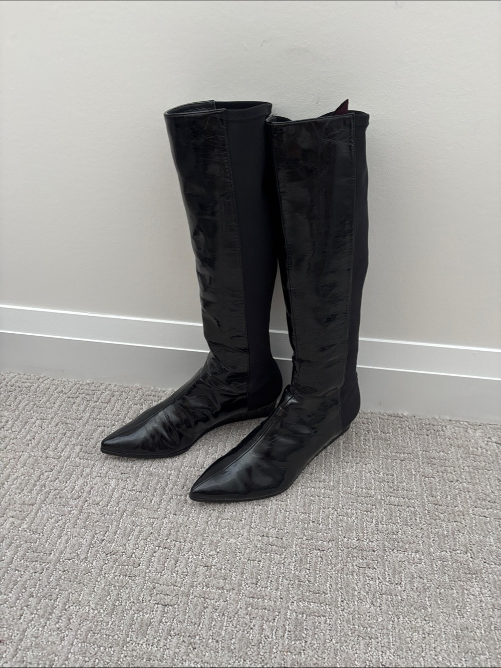 Stuart Weitzman Black Pointed-Toe Glossy Knee Boots